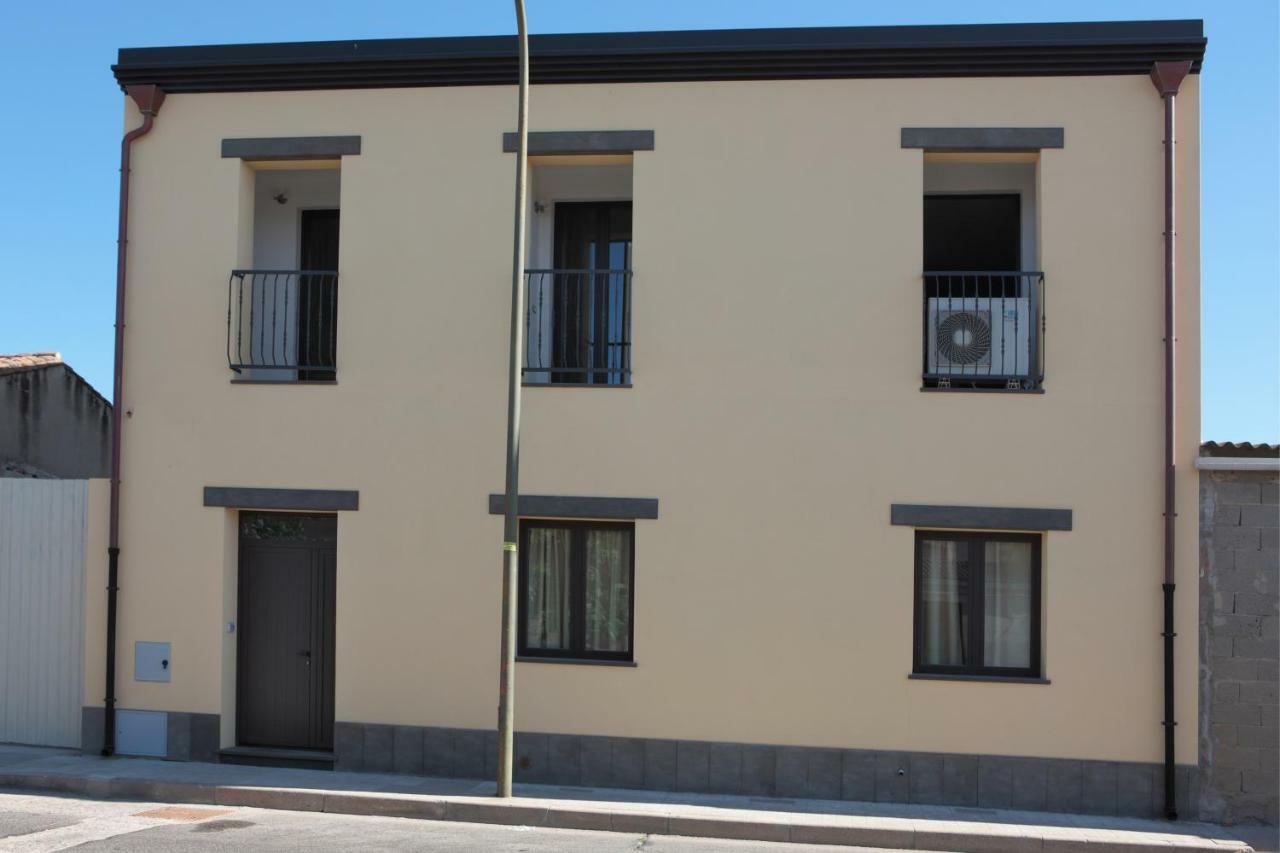 Amici Villa Cabras Exterior photo